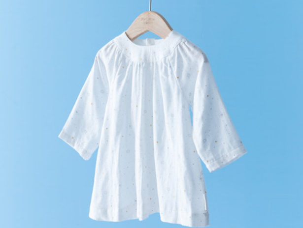 服装.png